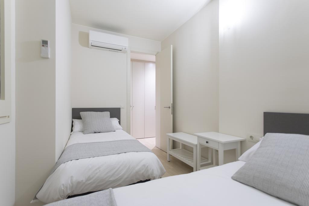 Апартаменты Bravissimo Cort Reial-3B Жирона Экстерьер фото